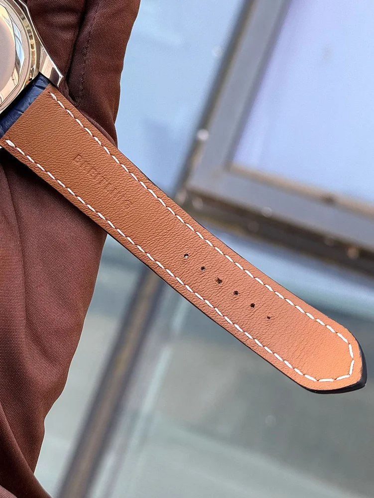 Breitling Bentley Motors T 48 mm box and papers 2010